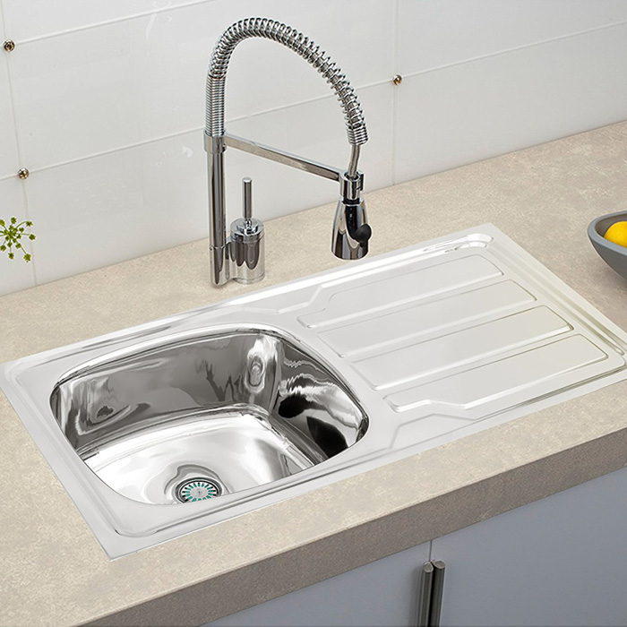 Single Bowl with Drain Board